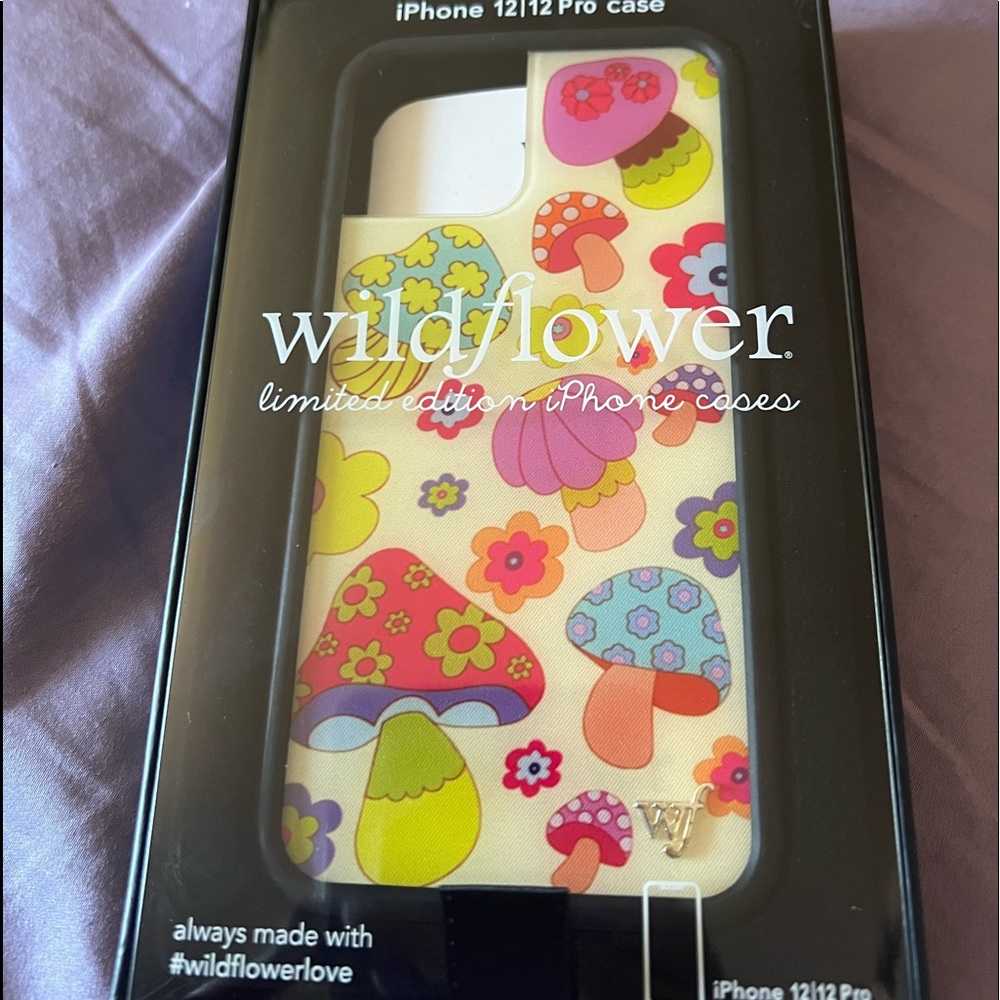 Groovy iPhone 12 case